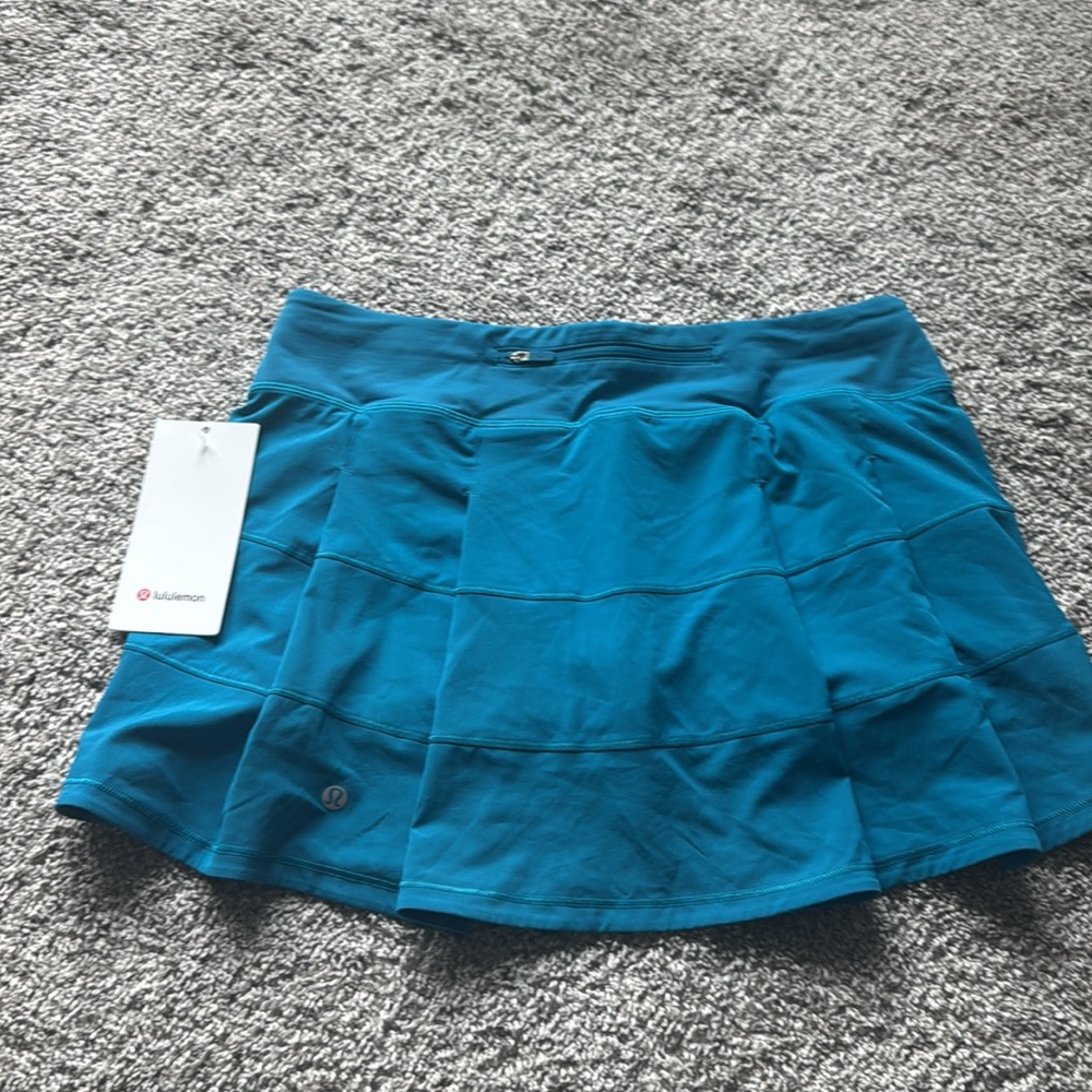 Lululemon Pace Rival Mid Rise Skirt *Tall Size 8
Hawaiian Blue - Picture 7 of 8